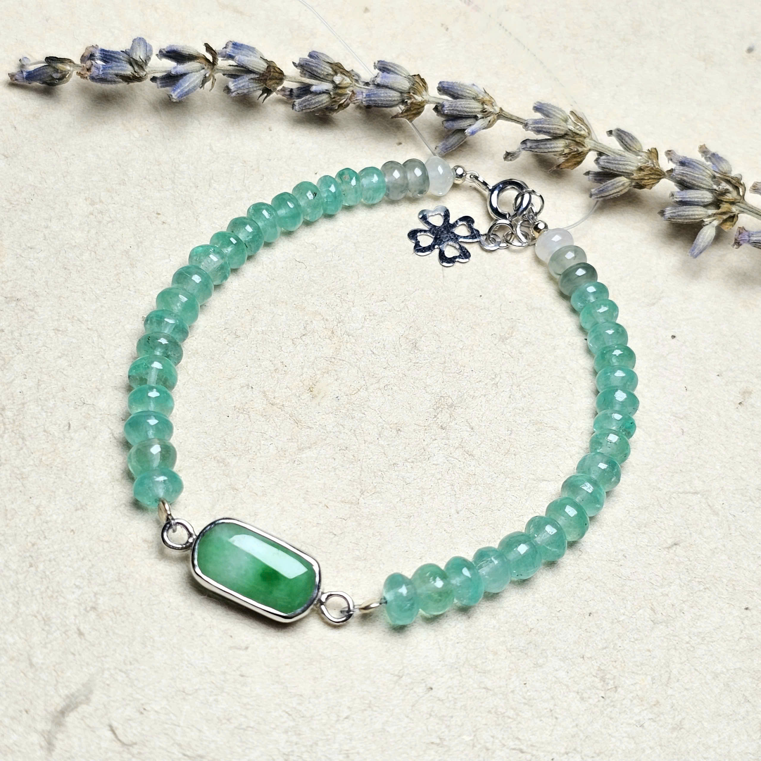 Vòng Emerald Colombia mix ngọc Jadeite đế vàng trắng 10k