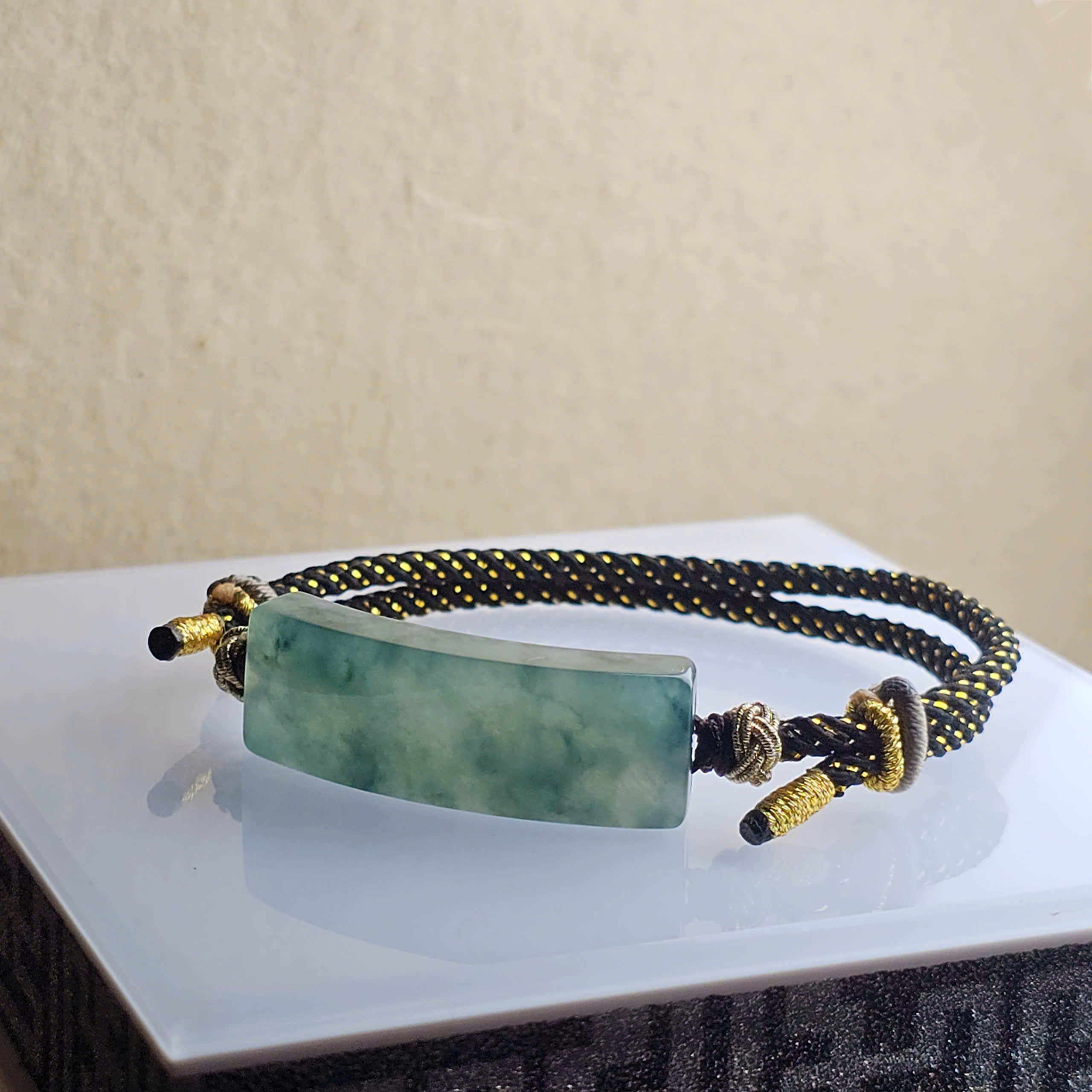 Vòng tết mặt ngọc Jadeite type A xanh băng hoa bay unisex - Hình ảnh 4